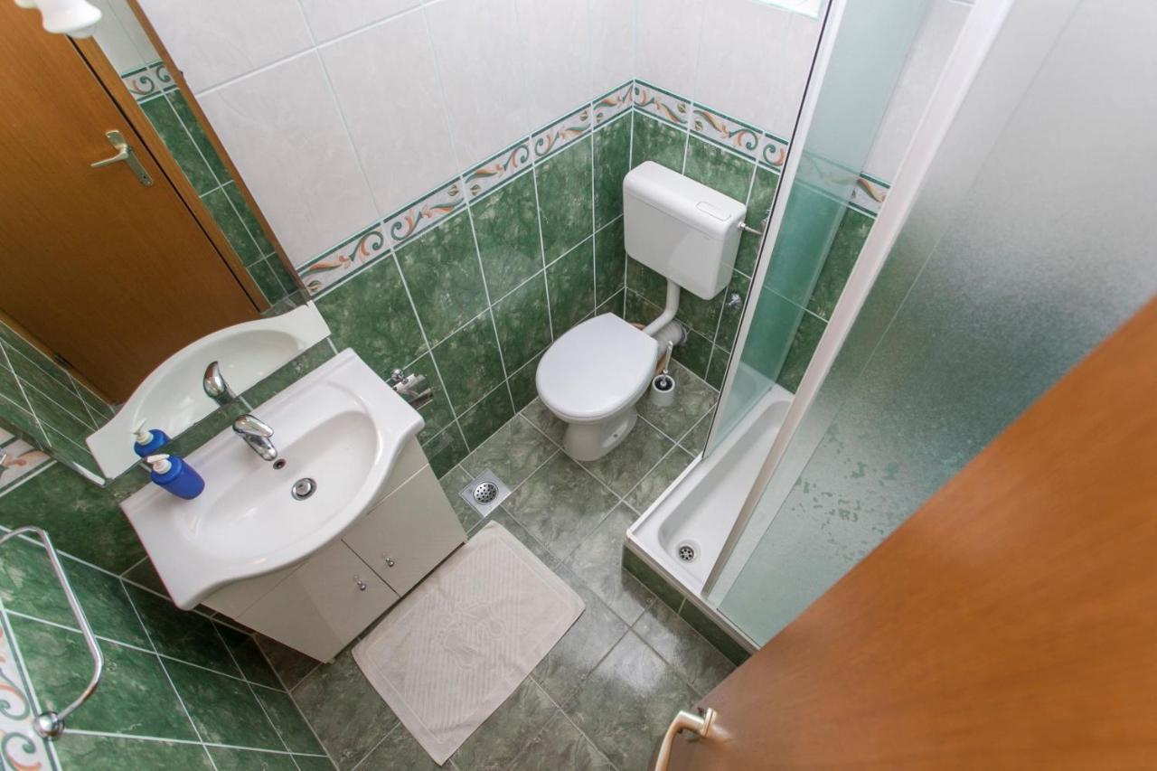 Apartmani Jela Makarska Exterior foto