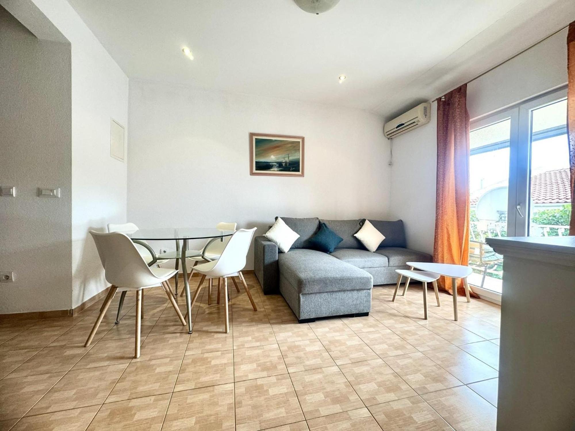 Apartmani Jela Makarska Exterior foto