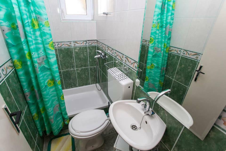 Apartmani Jela Makarska Exterior foto