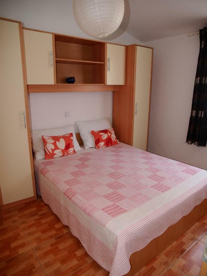 Apartmani Jela Makarska Exterior foto